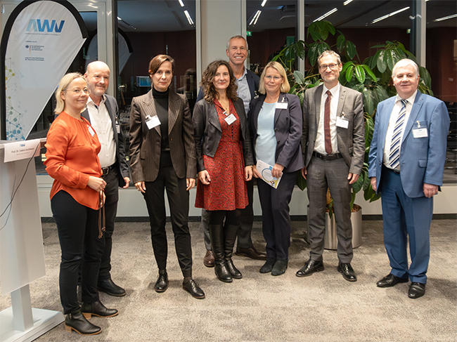 Gruppenfoto der Referentinnen und Referenten der AWV-Netzwerkveranstaltung im Deutschen Landkreistag am 24.10.2023.